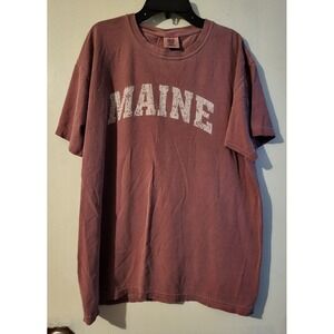 Comfort Colors MAINE Graphic‎ Tee Maroon Distressed T‑Shirt Size Large